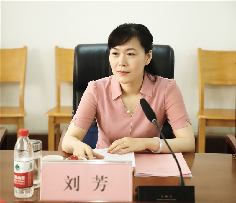 省教育厅年检工作组莅临米兰检查指导工作