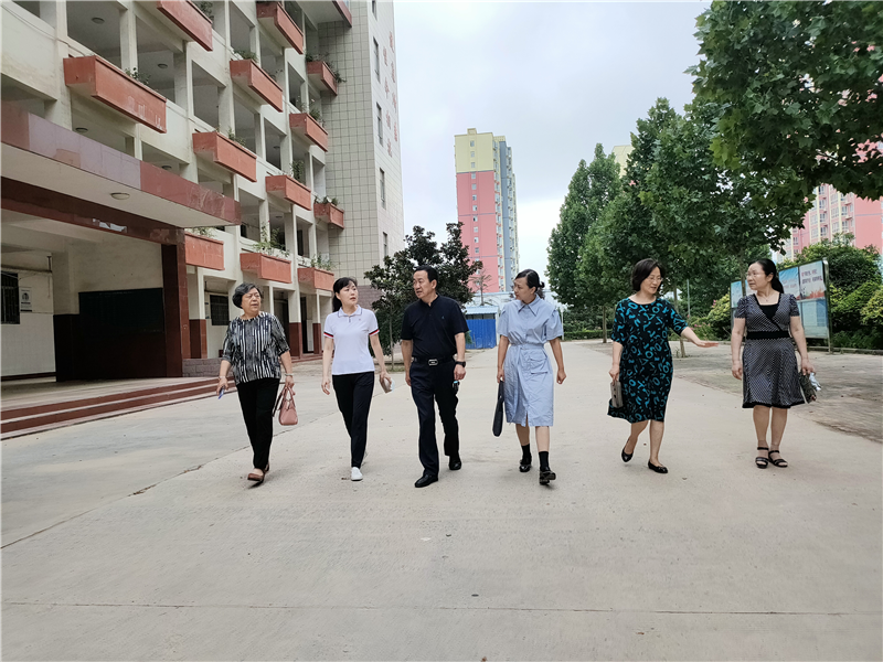 河南省教育厅政法处副处长平齐一行莅临米兰调研指导防汛救灾工作