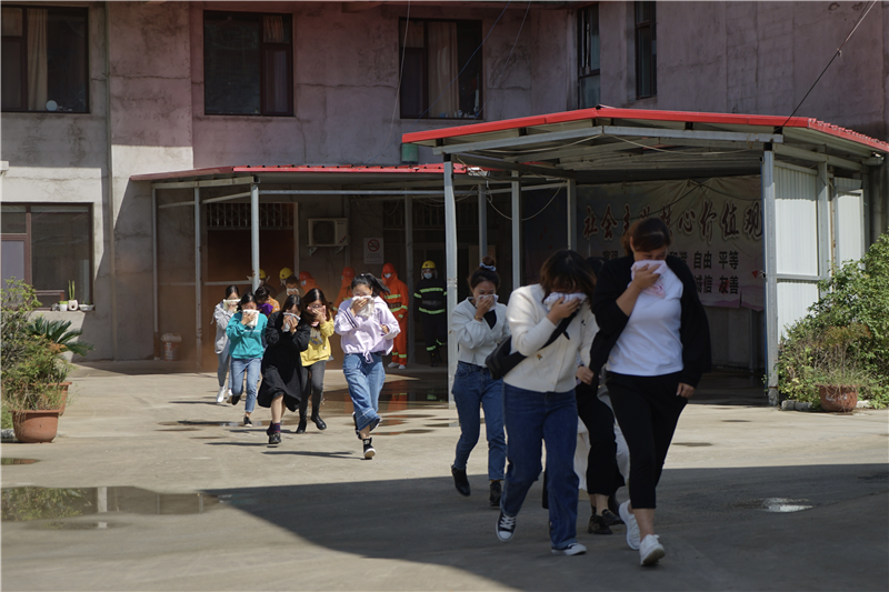 1633687104391231.png 301.png