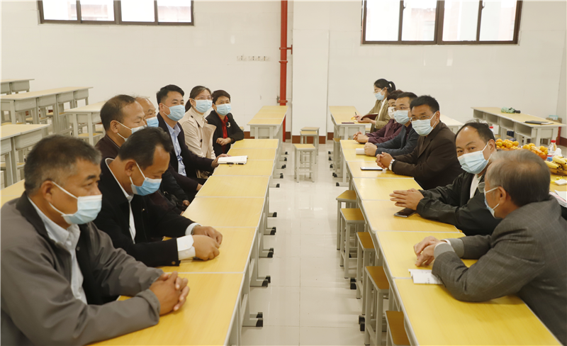 新密市高校疫情防控开学验收检查组一行到米兰新密校区检查工作