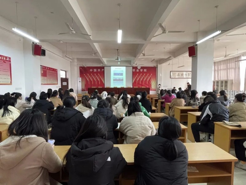 【网络中心】米兰新建录播教室投入使用