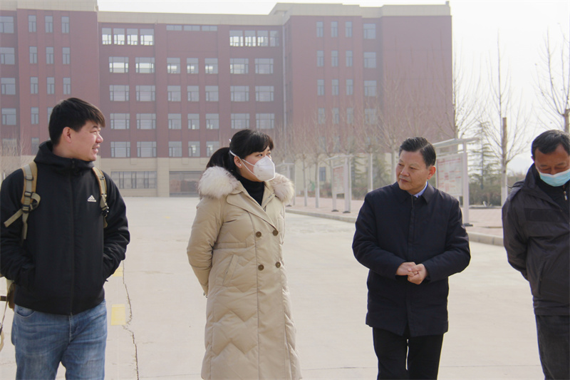 河南河大科技发展有限公司领导一行到米兰新密校区考察交流