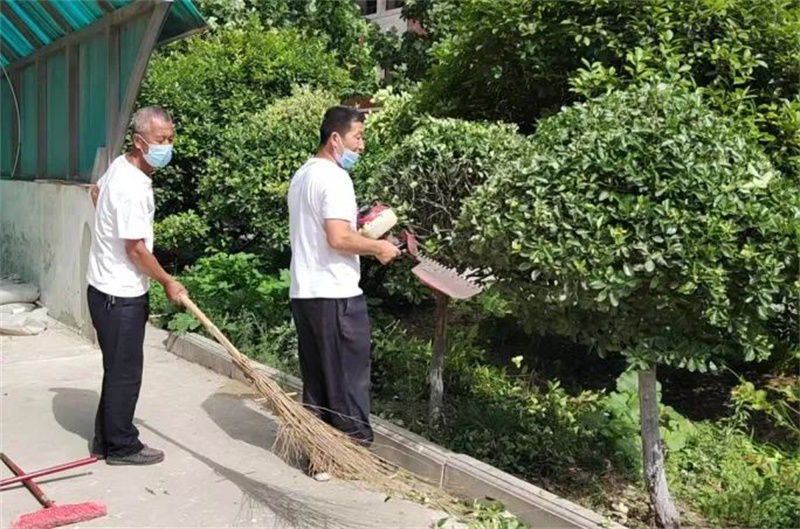 恪尽职守战高温 用心用情做服务  后勤处暖心助力专升本考试