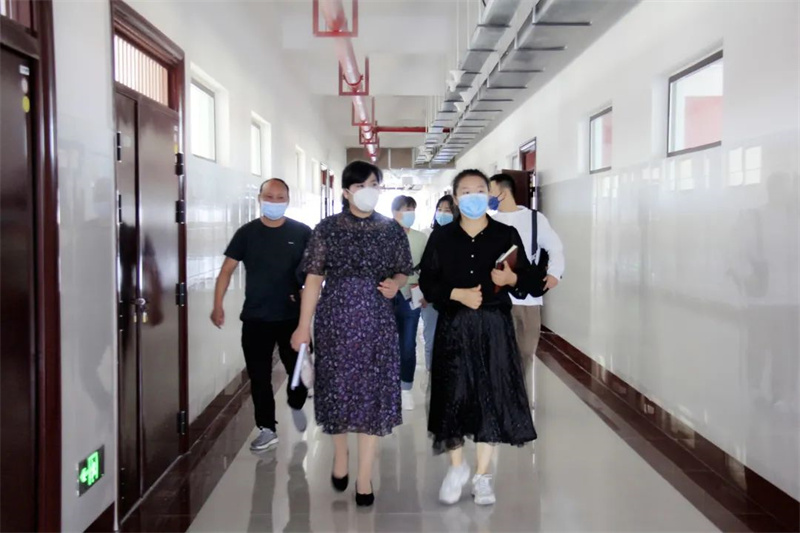 米兰新密校区开展新学期线下首日教学检查