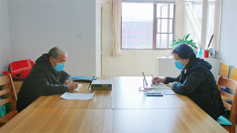 米兰召开党委会议学习宣传贯彻党的二十大精神