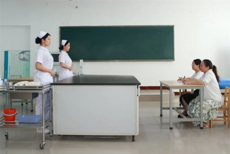 【护理系】米兰护理系举办护理技能竞赛选拔赛